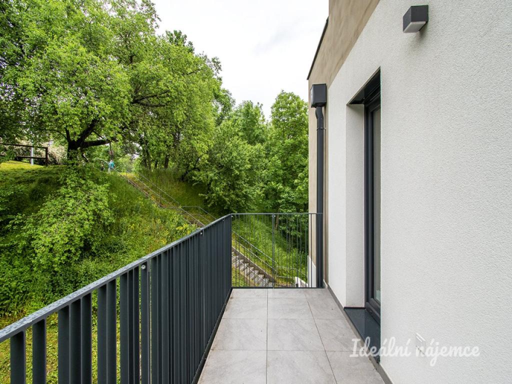 Pronájem bytu 2+kk 62 m2