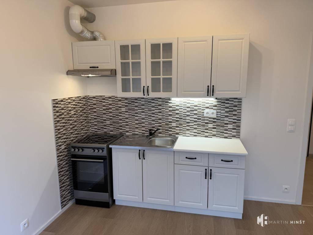 Pronájem bytu 1+kk 32 m2