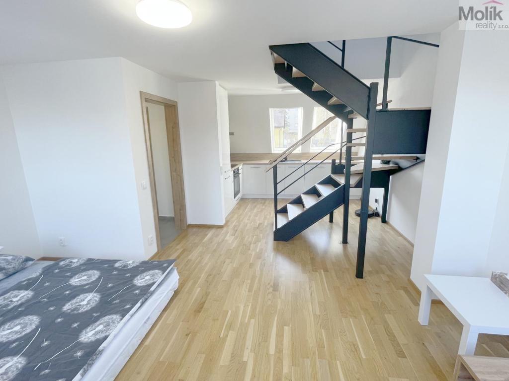Pronájem bytu 2+kk 65 m2