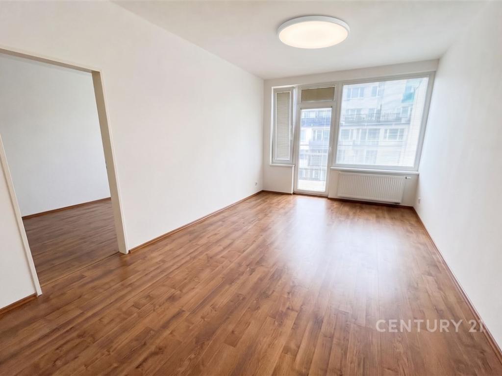 Pronájem bytu 2+kk 52 m2