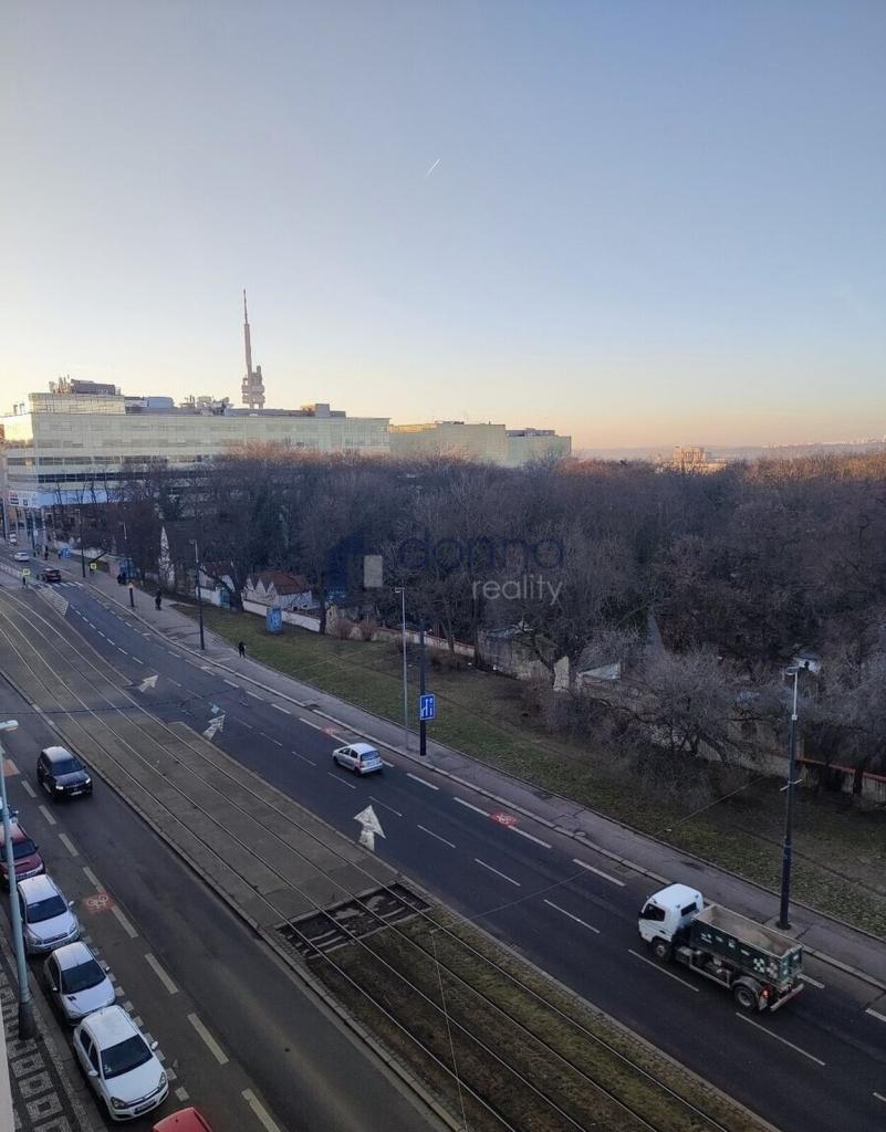 Pronájem bytu 3+kk 77 m2, Praha – náhled fotky 8