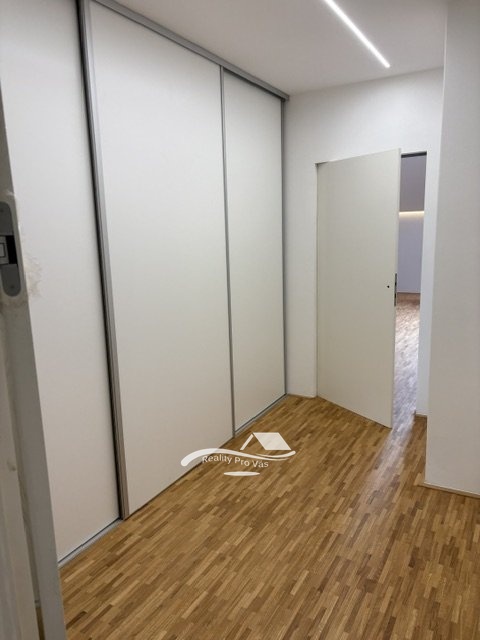 Pronájem bytu 1+kk 49 m2