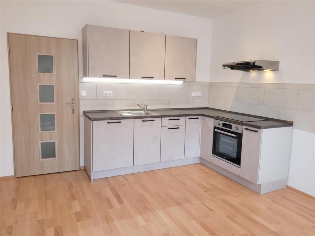 Pronájem bytu 3+kk 79 m2