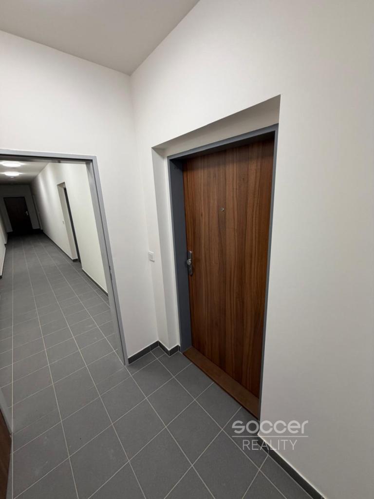 Pronájem bytu 2+kk 52 m2, Praha – náhled fotky 13