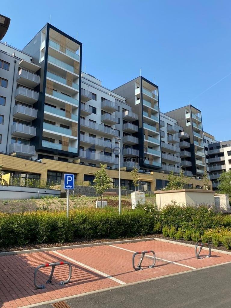 Pronájem bytu 2+kk 56 m2, Praha – náhled fotky 11