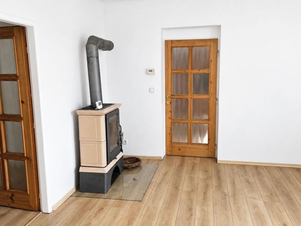 Pronájem domu 126 m2, Králův Dvůr – náhled fotky 9