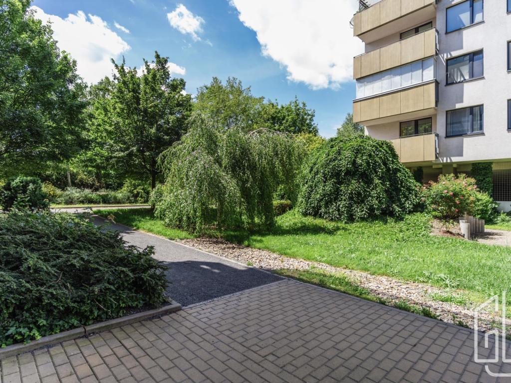 Prodej bytu 2+kk 56 m2, Praha – náhled fotky 20