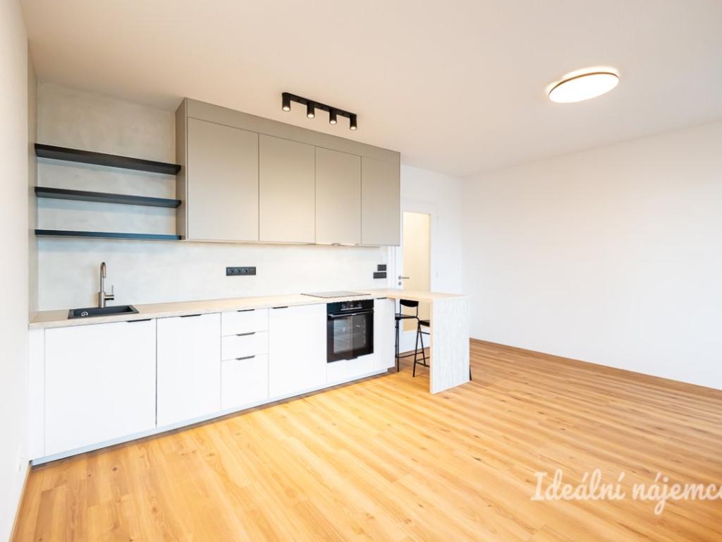 Pronájem bytu 1+kk 32 m2