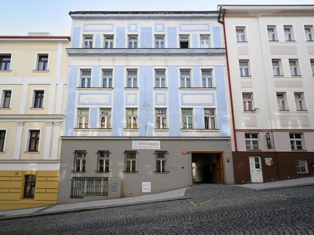 Pronájem bytu 2+kk 50 m2, Praha – náhled fotky 17