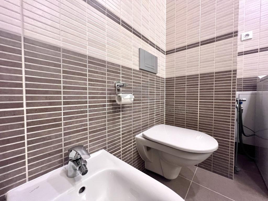Pronájem bytu 2+kk 45 m2, Praha – náhled fotky 15