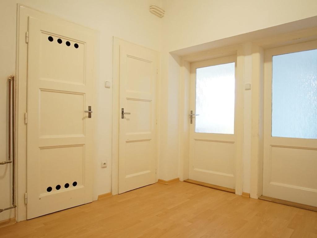 Pronájem bytu 1+1 54 m²