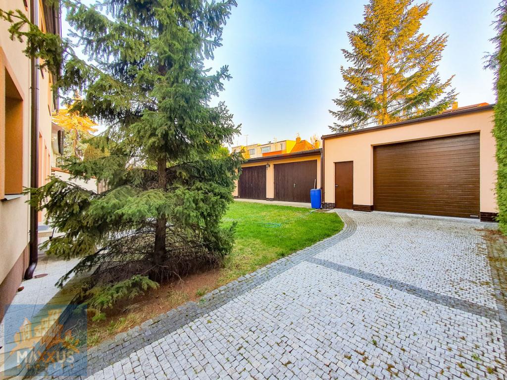 Pronájem domu 483 m2