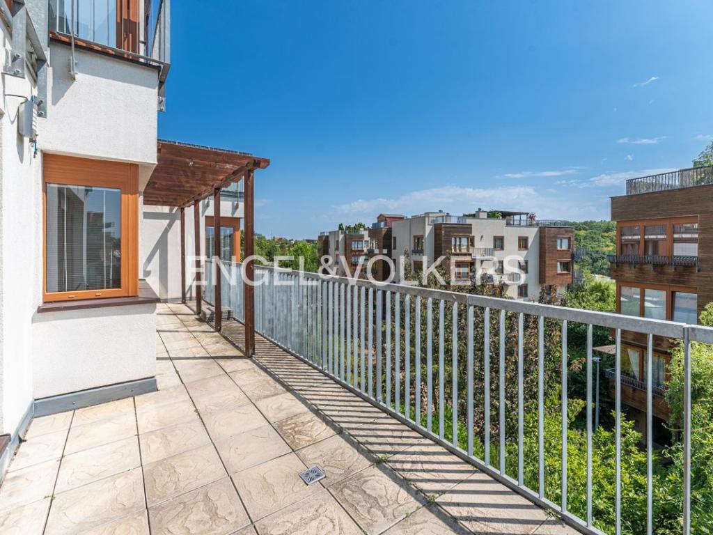 Pronájem bytu 3+kk 97 m2