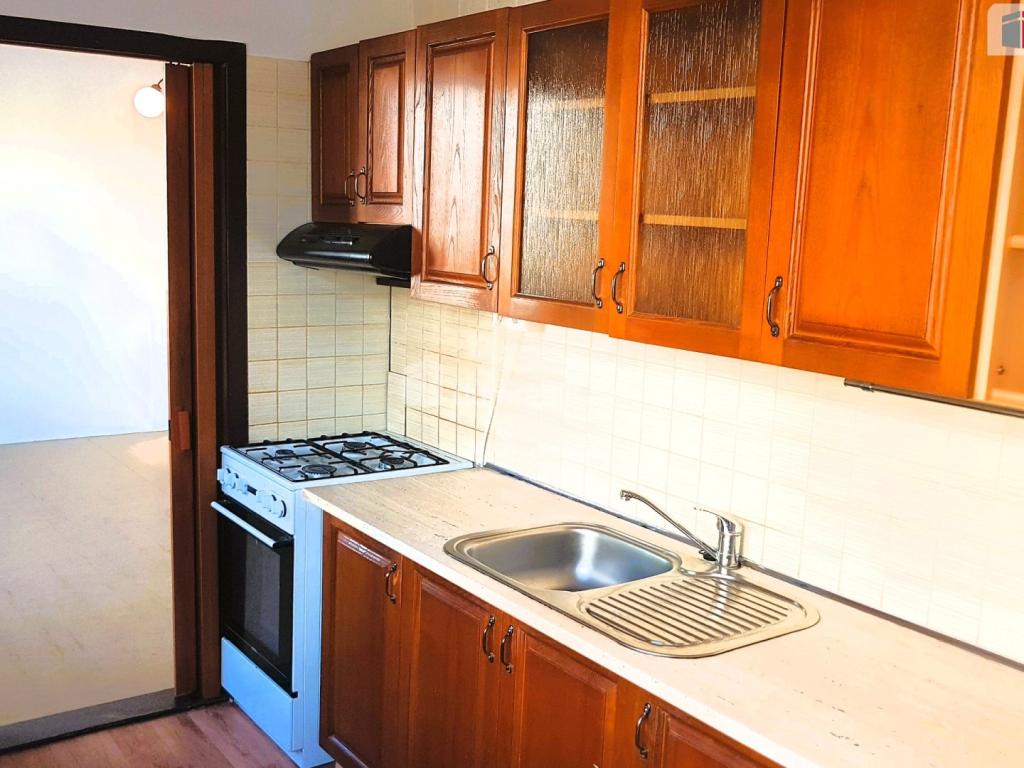 Prodej bytu 3+1 74 m2, Rousínov – náhled fotky 12