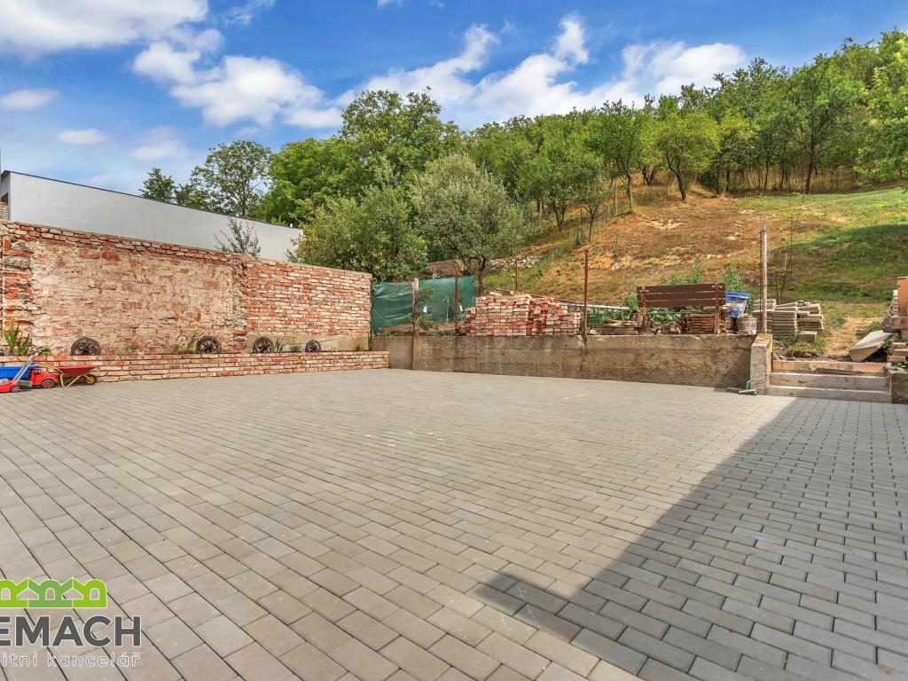 Pronájem bytu 1+kk 35 m2