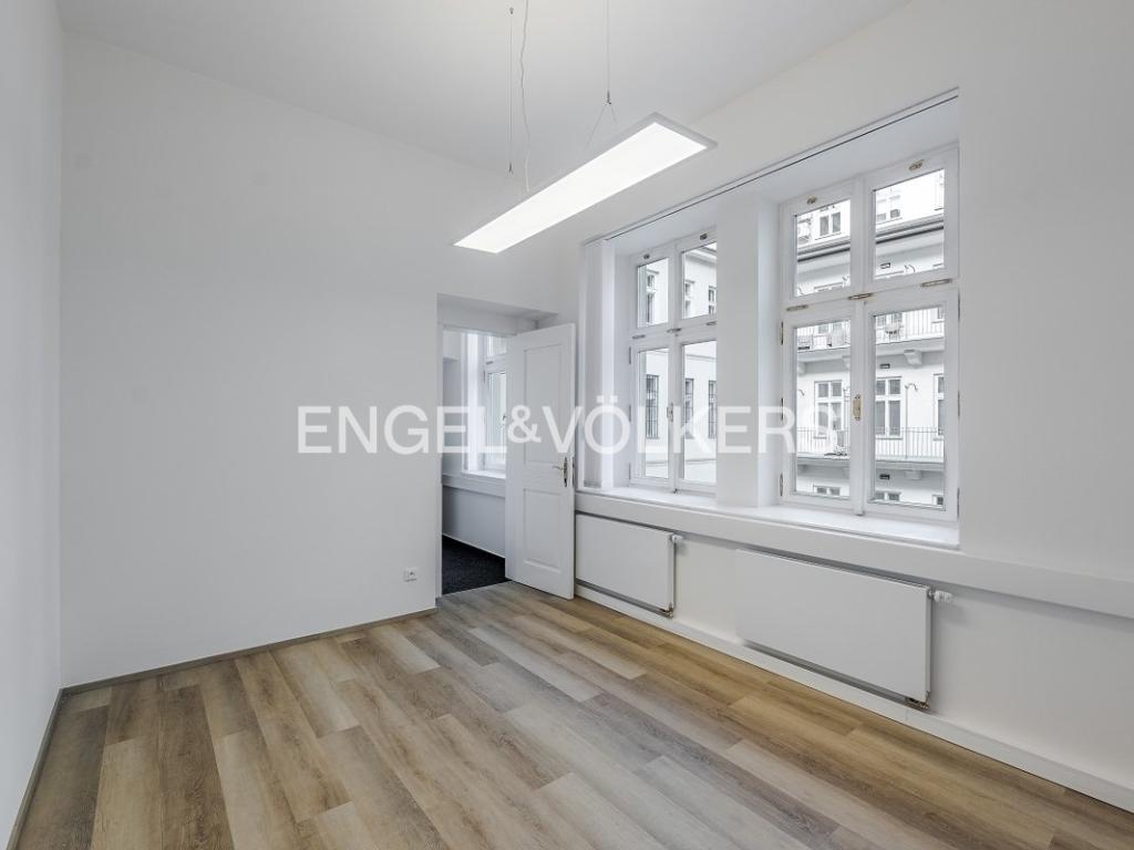 Pronájem bytu 5+1 156 m2