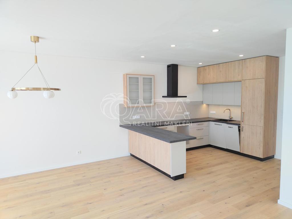 Pronájem bytu 4+kk 106 m2, Vysoký Újezd – náhled fotky 7
