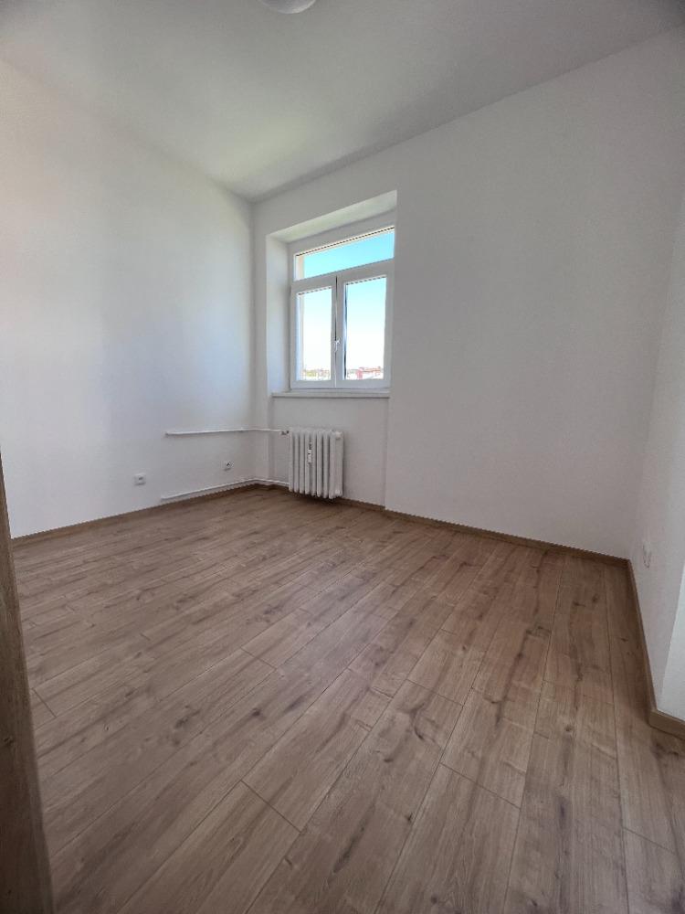 Listing 4
