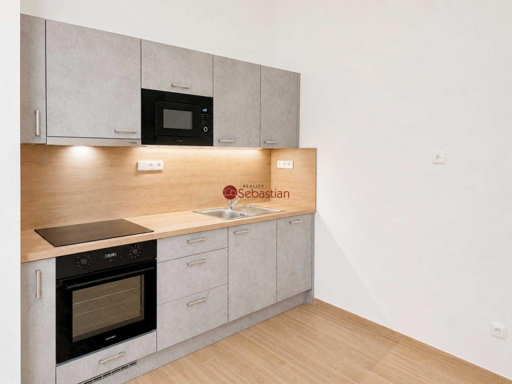 Pronájem 3+kk, Pardubice - třída Míru, 22900 Kč,