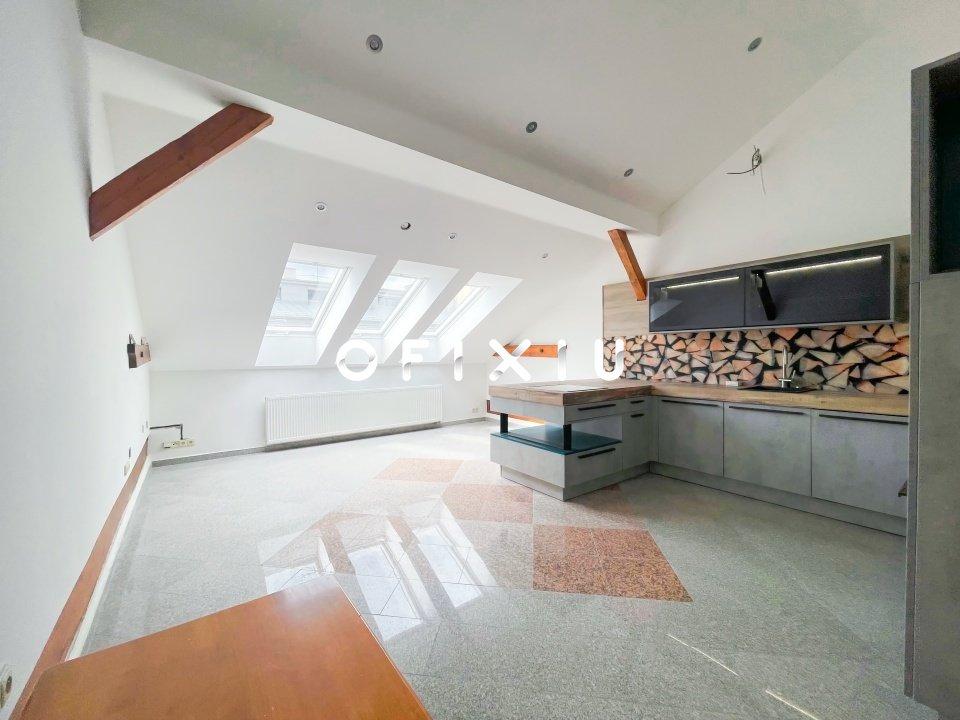 Pronájem bytu 3+kk 121 m2
