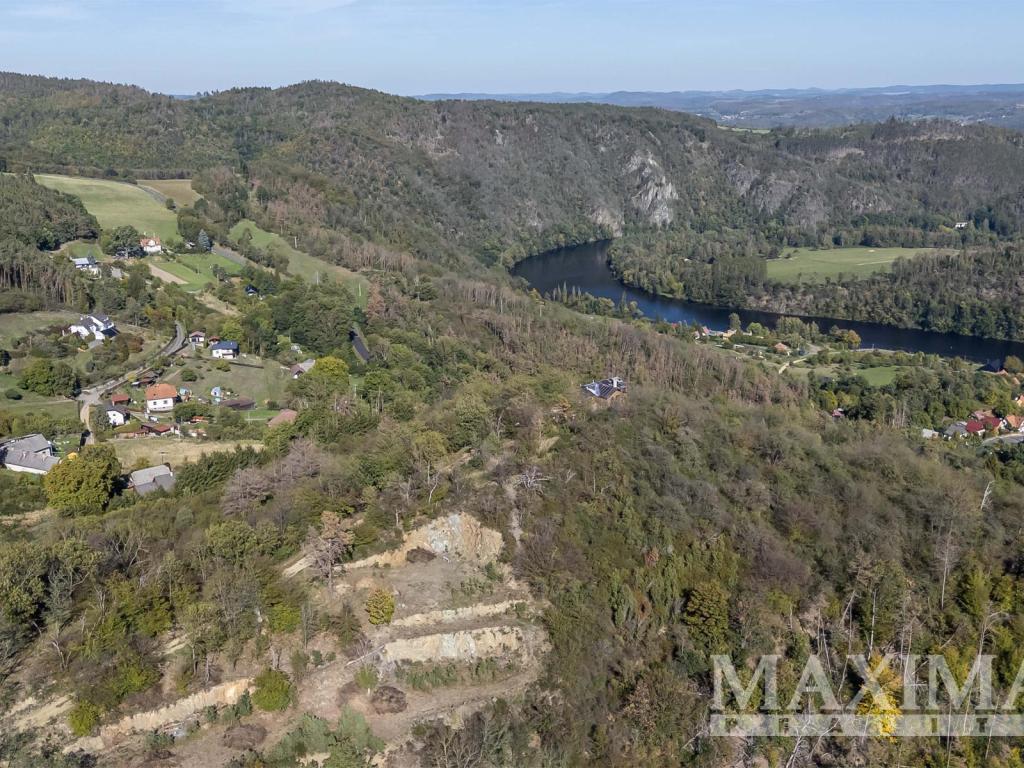 Prodej pozemku 7462 m2, Solenice – náhled fotky 2