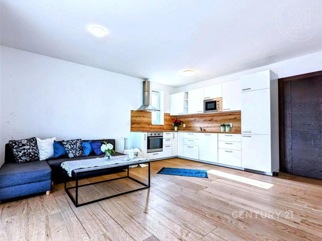 Pronájem bytu 2+kk 56 m2