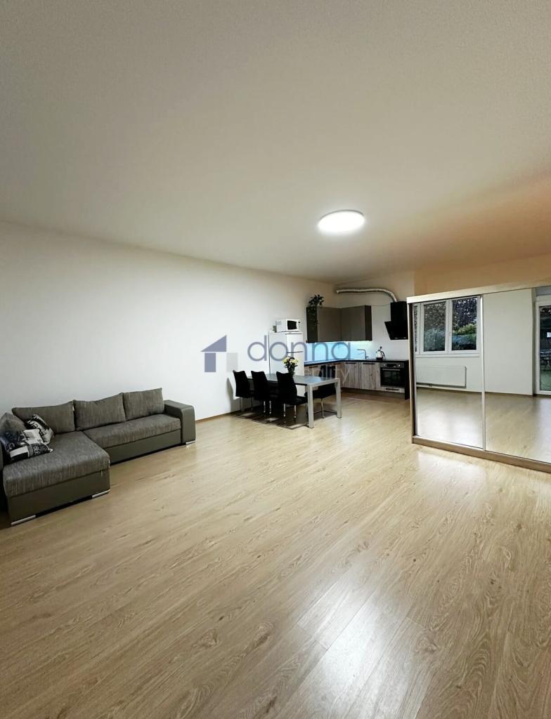 Pronájem bytu 1+kk 66 m2