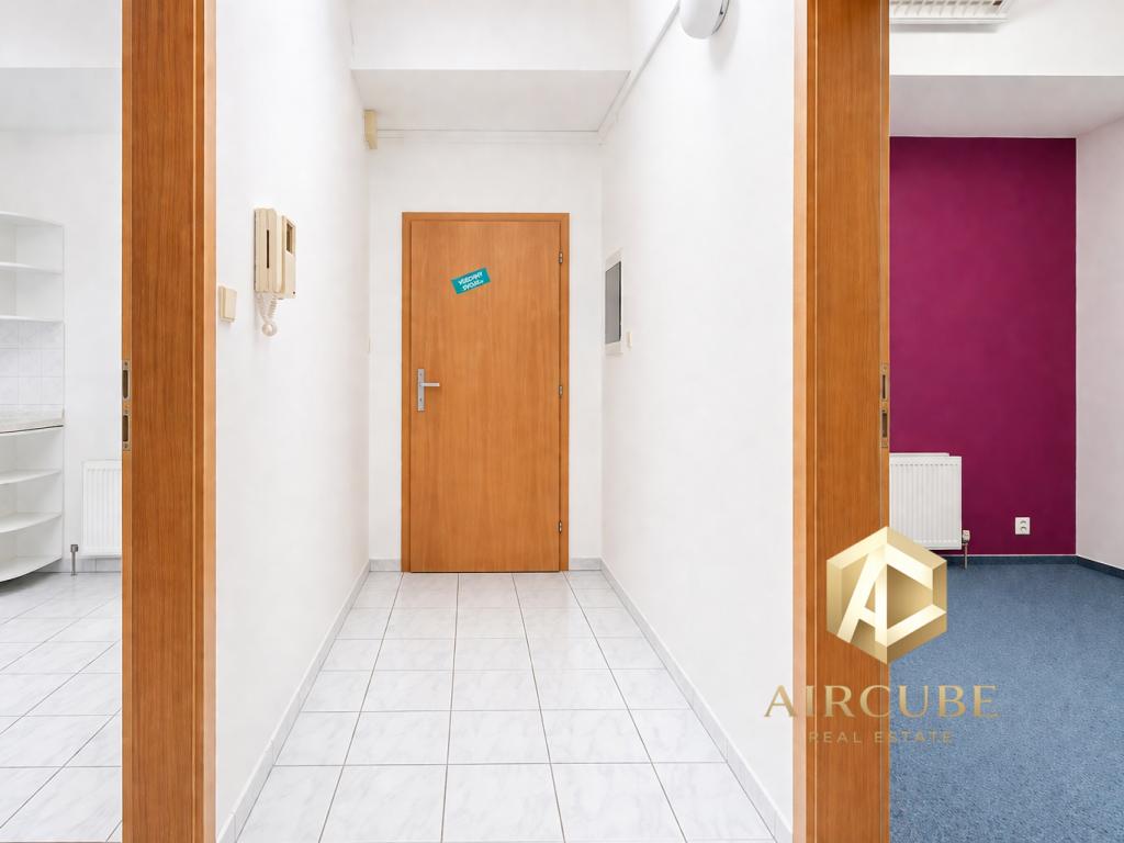 Pronájem bytu 3+1 92 m2, Praha – náhled fotky 19