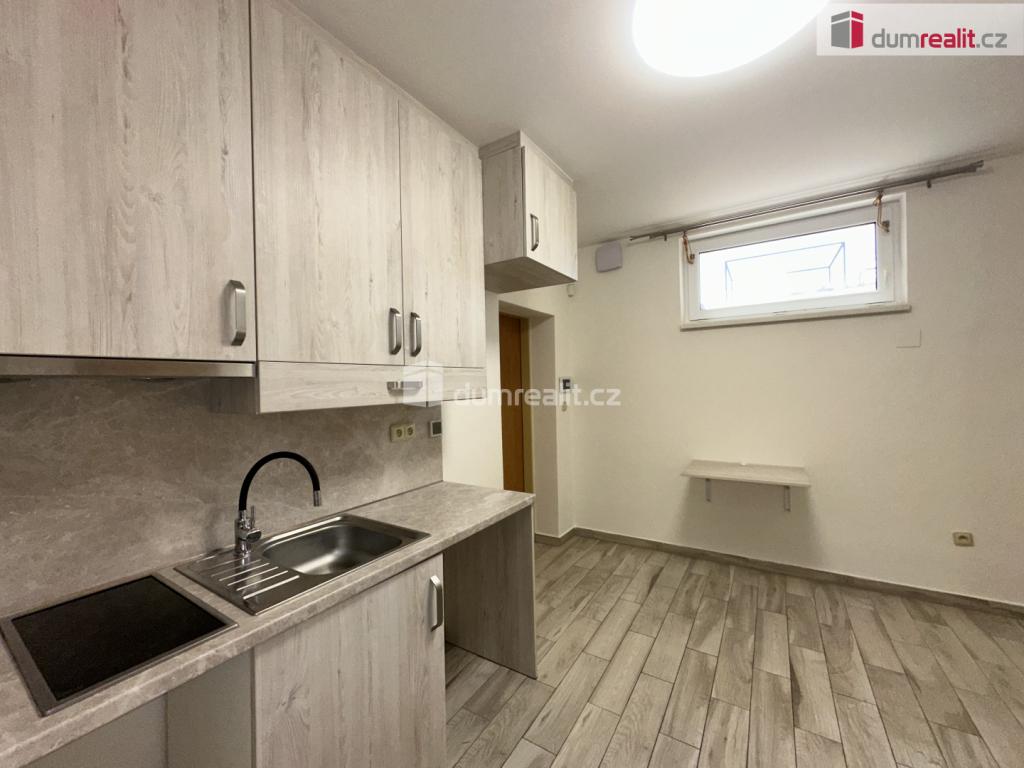Pronájem bytu 1+1 30 m2
