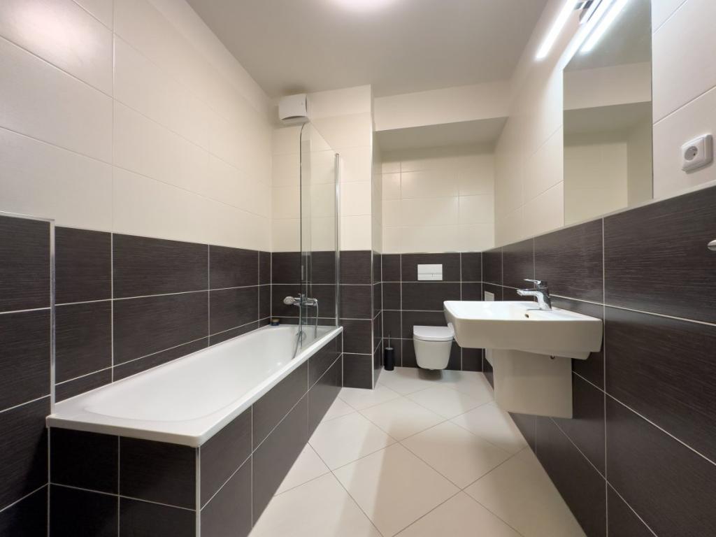 Pronájem bytu 2+kk 54 m2, Praha – náhled fotky 3