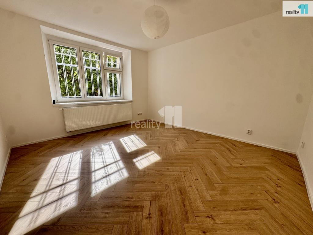 Pronájem bytu 2+1 64 m2, Praha – náhled fotky 11