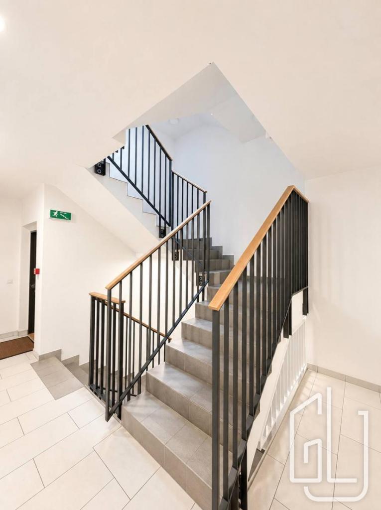 Pronájem bytu 2+kk 67 m2, Praha – náhled fotky 14
