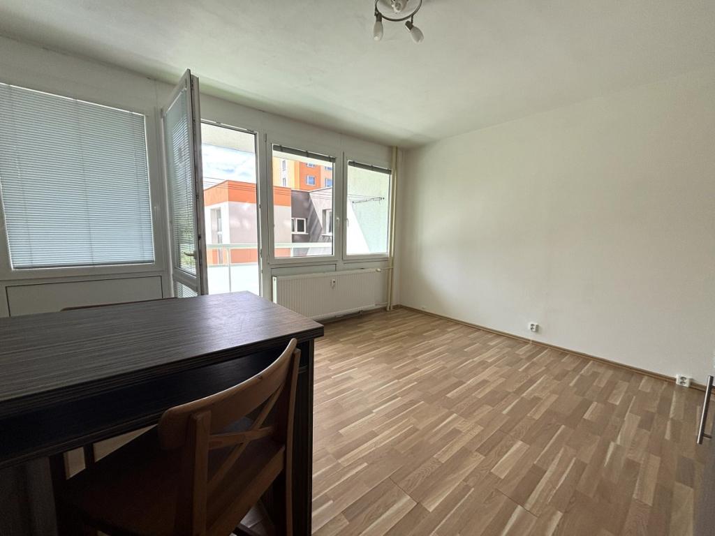 Pronájem bytu 1+kk 27 m2