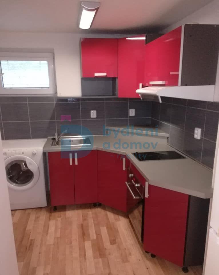 Pronájem 1+1, Horka nad Moravou - Okružní, 11000