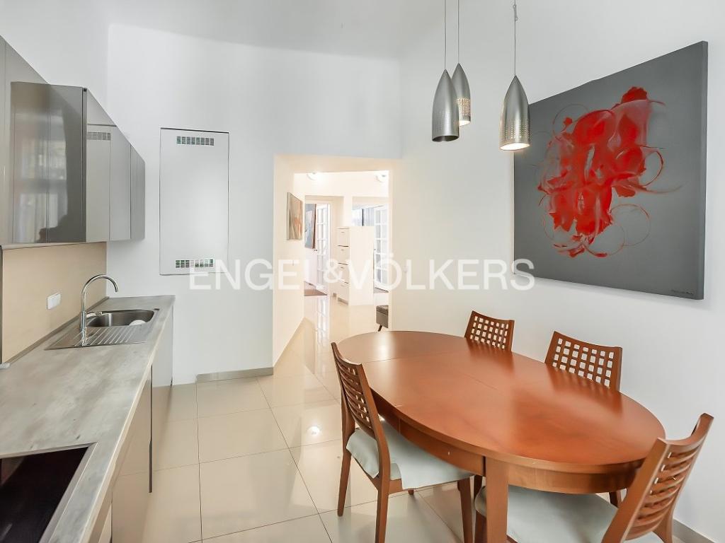 Pronájem bytu 3+1 103 m2, Praha – náhled fotky 3