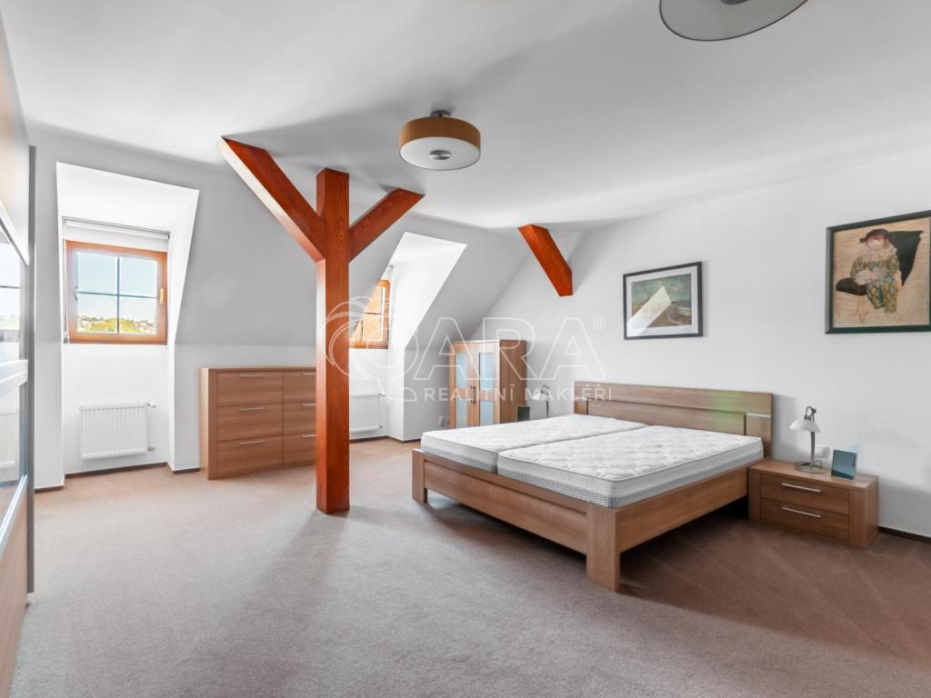 Pronájem bytu 4+kk 230 m2, Beroun – náhled fotky 24