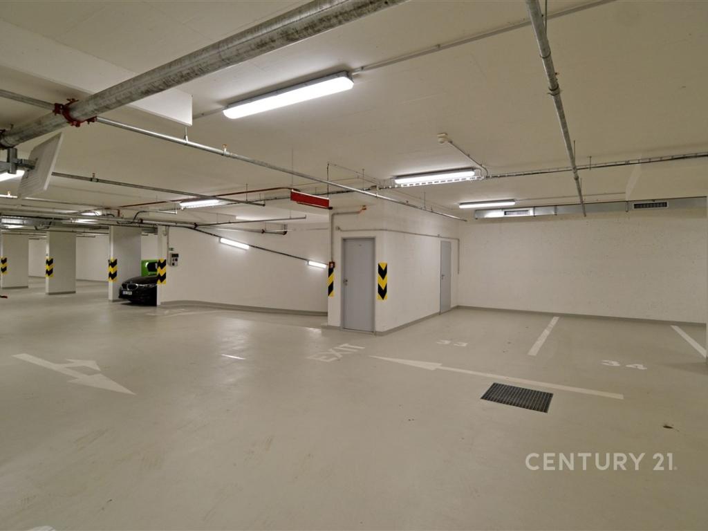 Pronájem bytu 1+kk 35 m2, Praha – náhled fotky 9