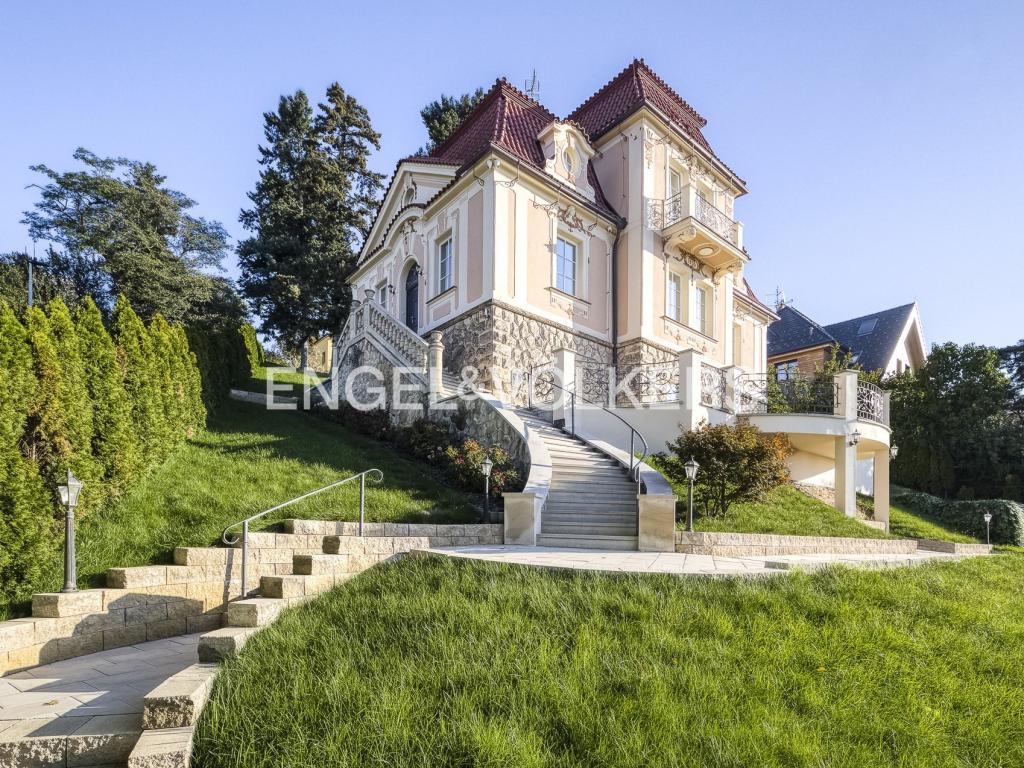 Prodej domu 345 m2