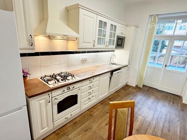 Pronájem bytu 2+1 69 m² – pohled 2