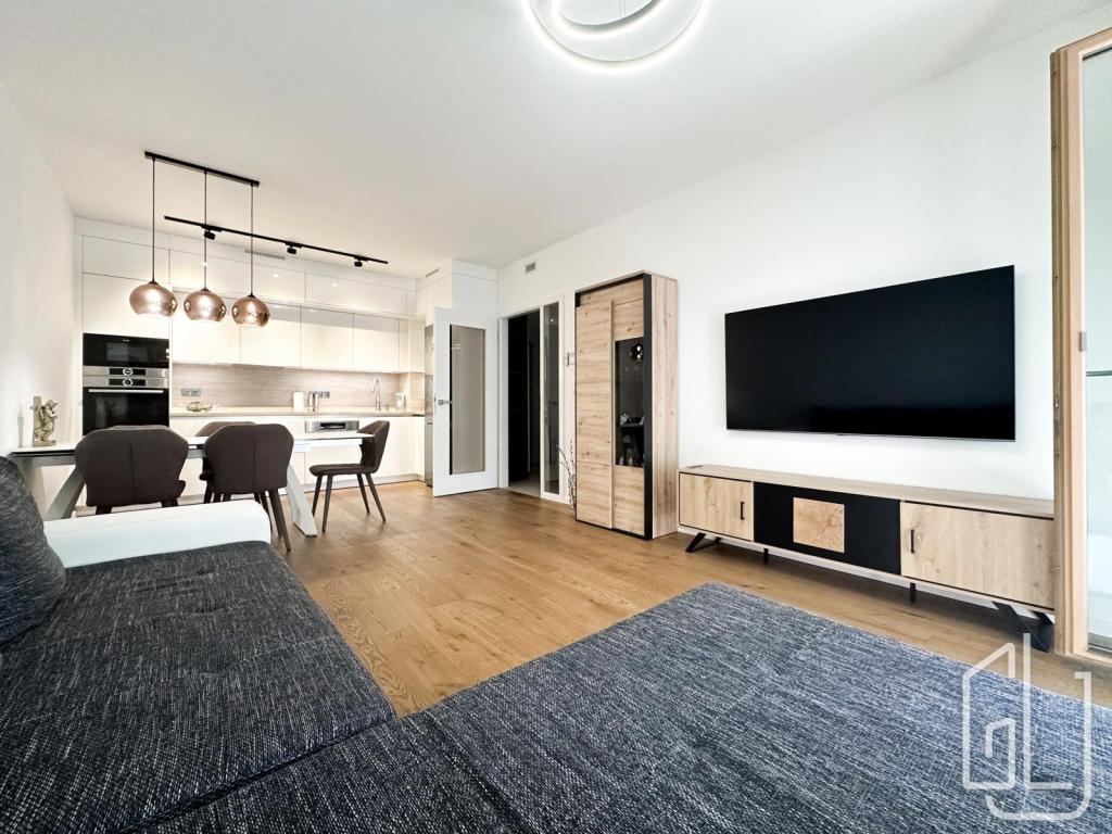 Pronájem bytu 3+kk 70 m2