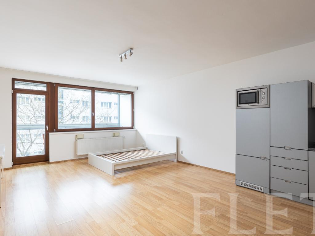 Pronájem bytu 1+kk 49 m2