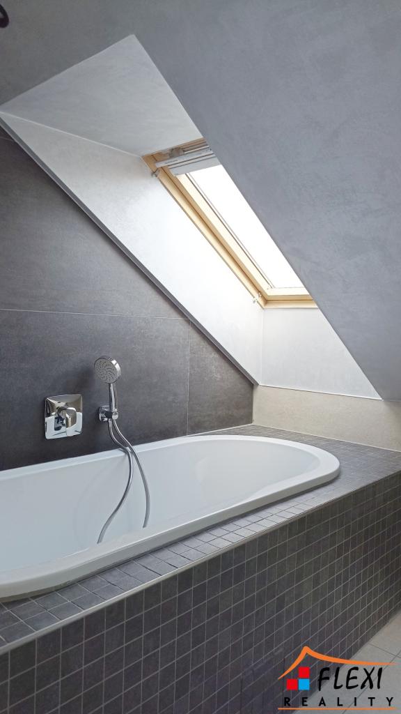 Pronájem bytu 2+kk 65 m2