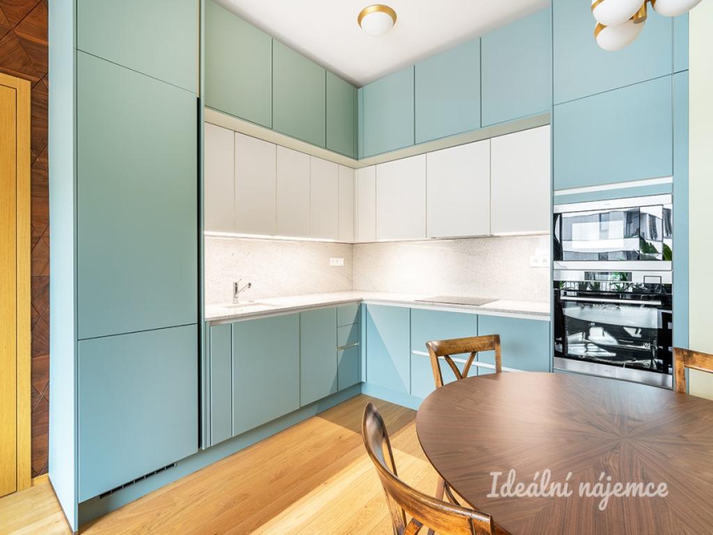 Pronájem bytu 2+kk 58 m2, Praha – náhled fotky 9