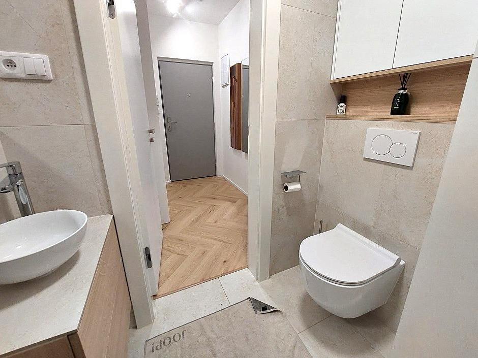 Pronájem bytu 2+kk 56 m2