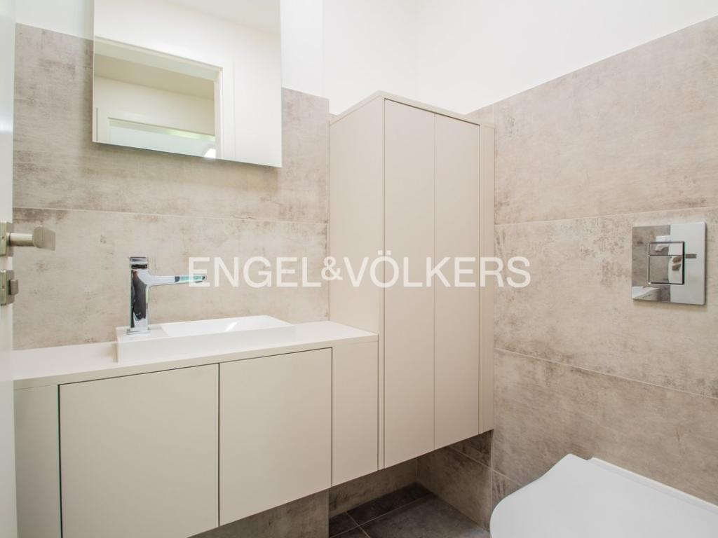 Pronájem bytu 5+kk 139 m2, Praha – náhled fotky 10