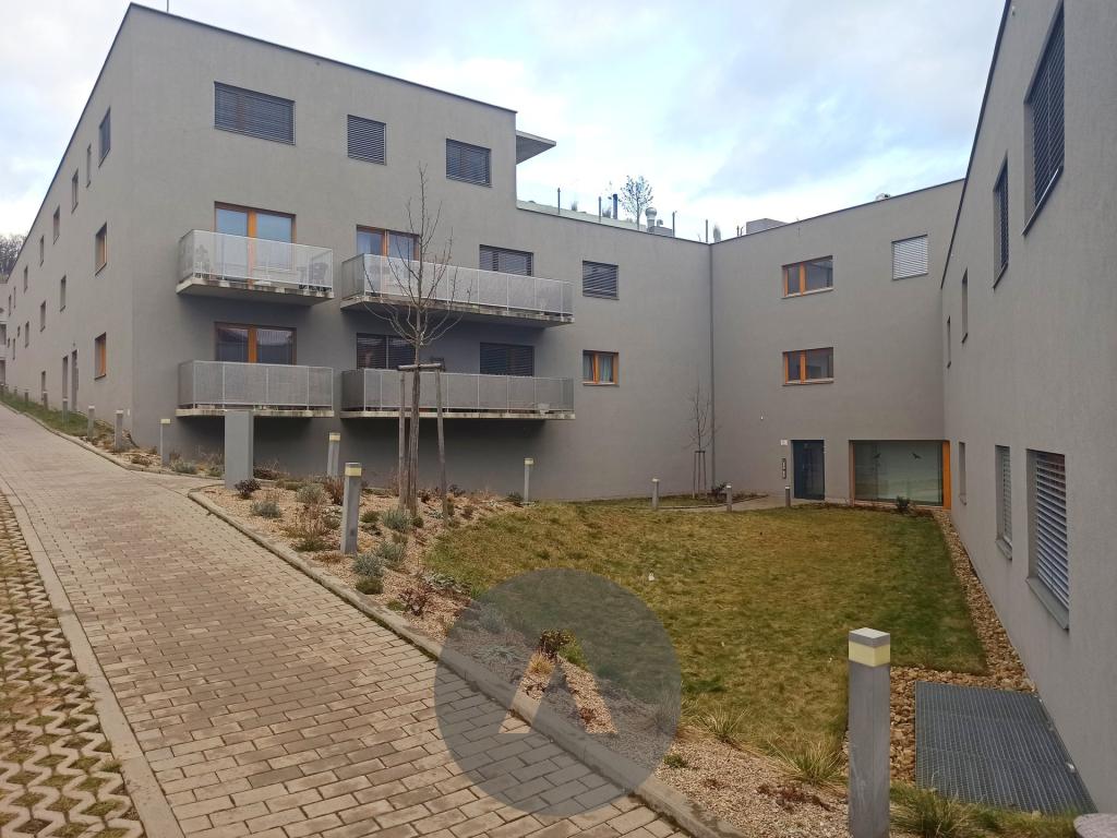 Pronájem bytu 1+kk 28 m2