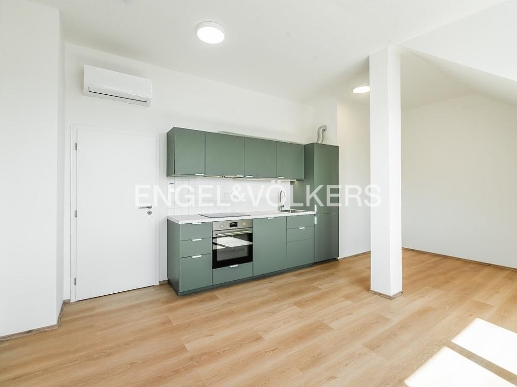 Pronájem bytu 2+kk 65 m2