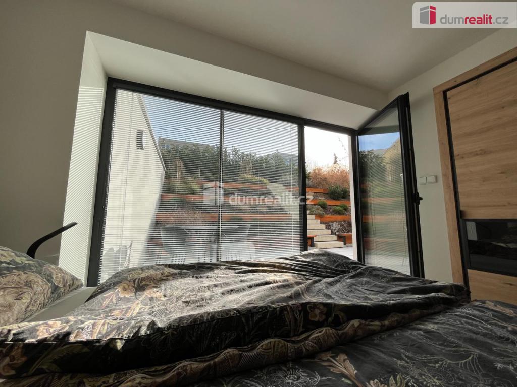 Pronájem bytu 1+kk 37 m2