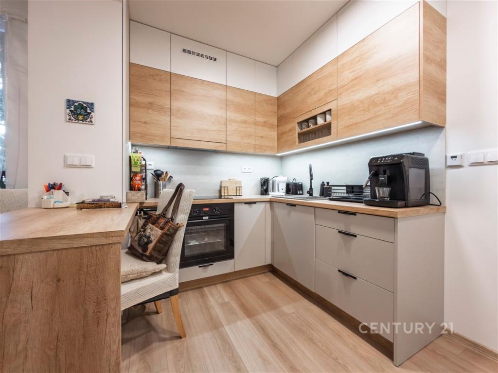 Pronájem bytu 1+kk 34 m2