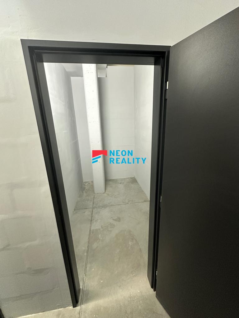 Pronájem bytu 1+kk 35 m2